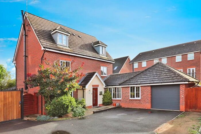 5 Bedroom Detached House For Sale In Pingle Close, Shireoaks, Worksop, S81