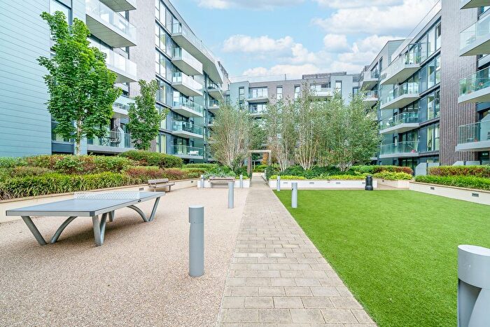 1 Bedroom Flat For Sale In Hawthorne Crescent, London, SE10