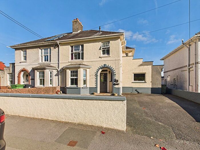 3 Bedroom Semi Detached House For Sale In Bronwydd Road, Carmarthen, SA31