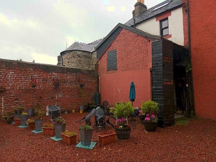 2 Bedroom Flat To Rent In Kirk Street, Strathaven, ML10