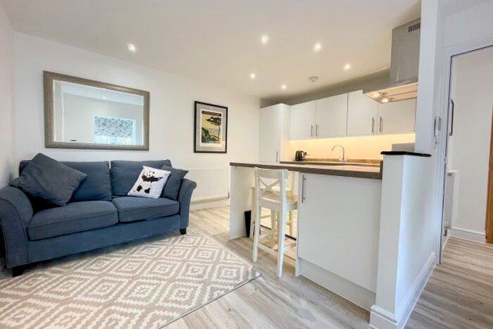 1 Bedroom Flat To Rent In High Street, Crowborough, TN6