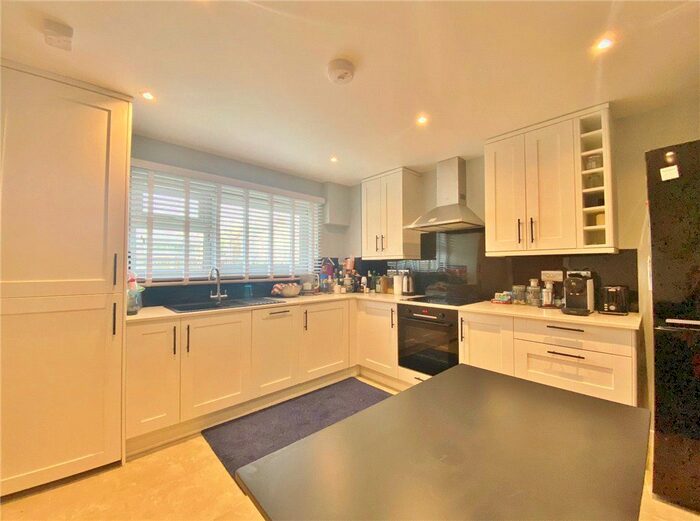 2 Bedroom Maisonette To Rent In Seymour Gardens, Twickenham, TW1