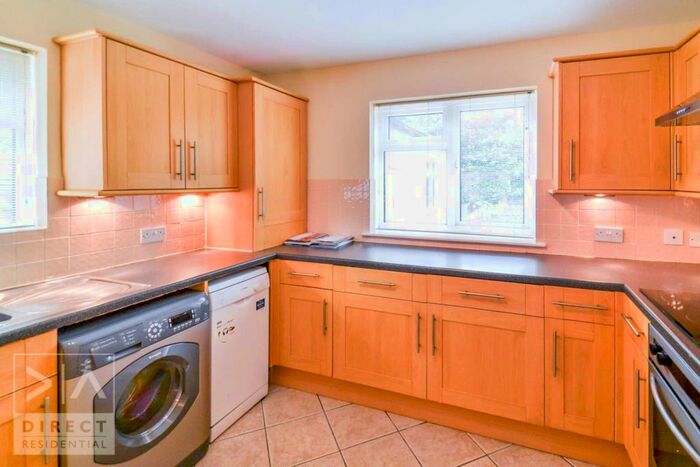 2 Bedroom Maisonette To Rent In Hereford Close, Epsom, KT18
