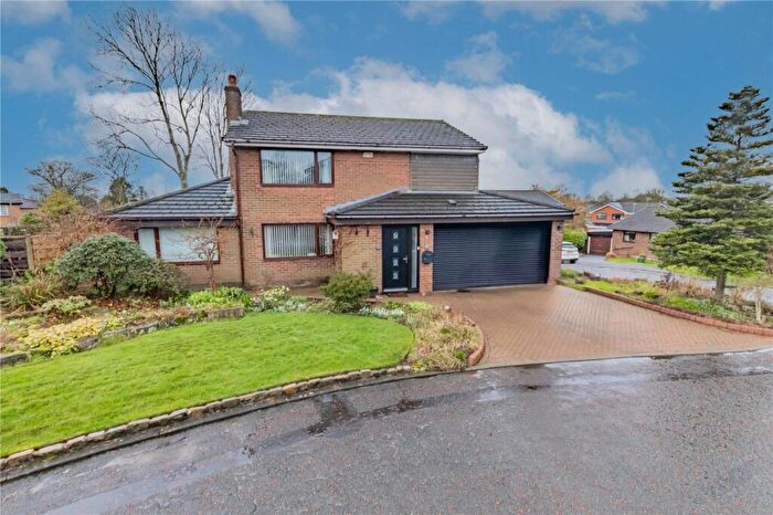 4 Bedroom Detached House For Sale In Greenshank Close, Bamford, Greater Manchester, OL11