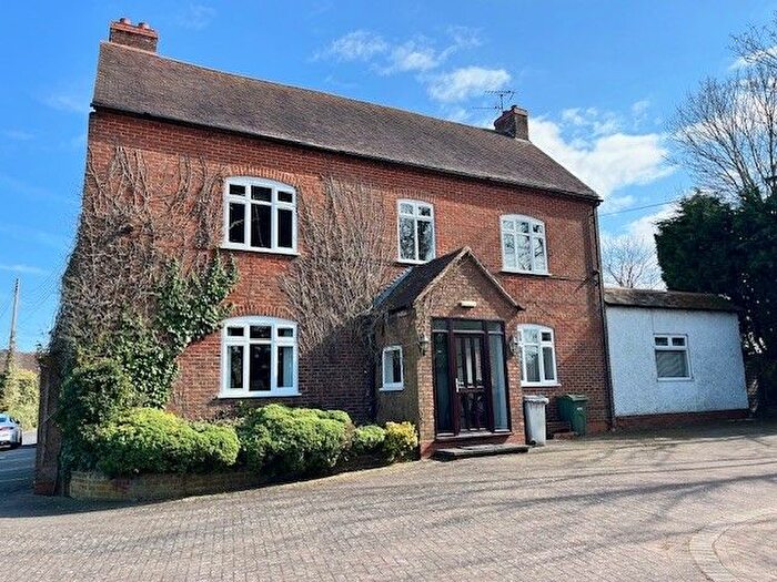 1 Bedroom Flat To Rent In Box Tree Farm, Solihull, B94