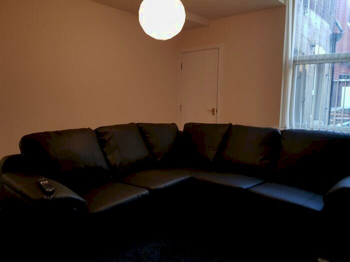 5 Bedroom House To Rent In Havelock Street Preston, PR1