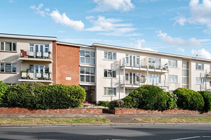 3 Bedroom Flat For Sale In Belle Vue Road, Belle Vue Mansions Belle Vue Road, BH6
