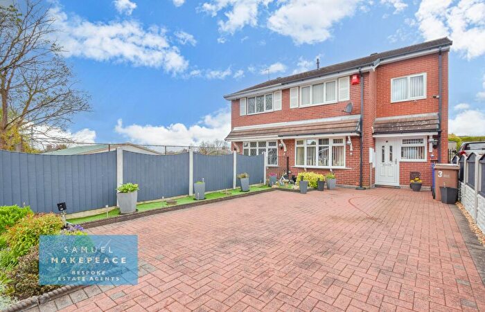 3 Bedroom Semi Detached House For Sale In Kilsby Grove, Milton, Stoke-on-Trent, ST2