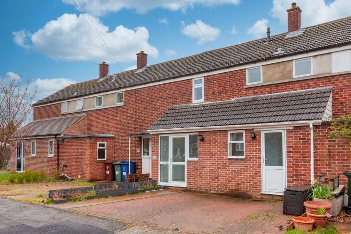 3 Bedroom Terraced House To Rent In Elderfield Road, Caversfield, Bicester, OX27