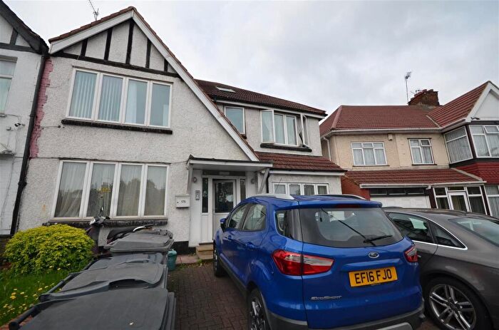 2 Bedroom Flat To Rent In Wembley Hill Road, Wembley, Middlesex, HA9