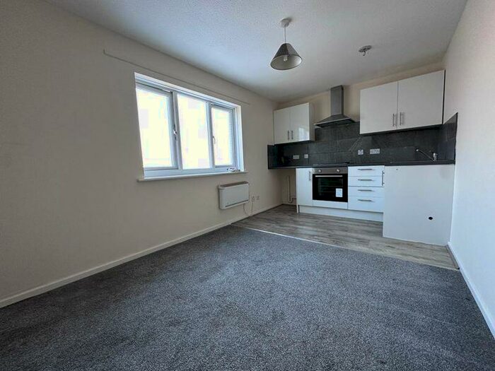 1 Bedroom Flat To Rent In Chilgrove Avenue, Blackrod, Bolton, BL6