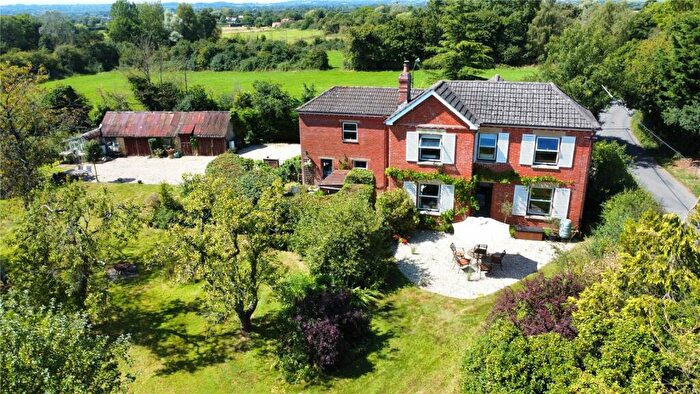 4 Bedroom Detached House For Sale In Buckhorn Weston, Gillingham, Dorset, SP8