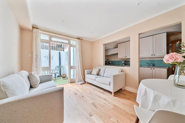 2 Bedroom Apartment To Rent In Ifield Road, Chelsea, SW10