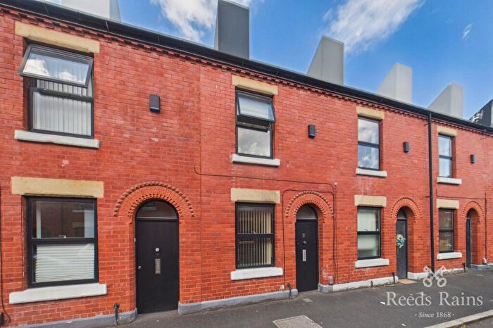 2 Bedroom Terraced House For Sale In Laburnum Street, Salford, Greater Manchester, M6