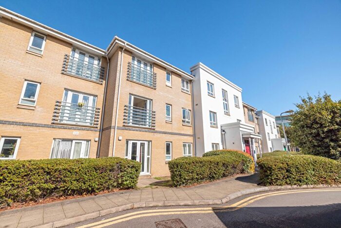 2 Bedroom Flat To Rent In Sovereign Heights, Brands Hill, Colnbrook, SL3