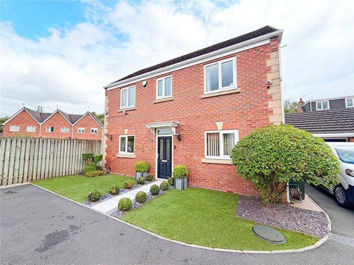 3 Bedroom Detached House For Sale In West Malling Close, Heywood, Greater Manchester, OL10