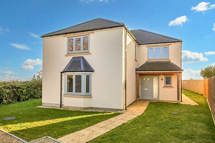 5 Bedroom Detached House For Sale In Lindum House, Brinkworth, SN15