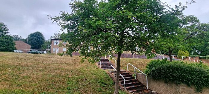 2 Bedroom Flat For Sale In Brook Gardens, Dewsbury, WF13