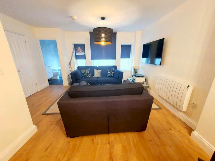 2 Bedroom Flat To Rent In High Street, Ware, SG12