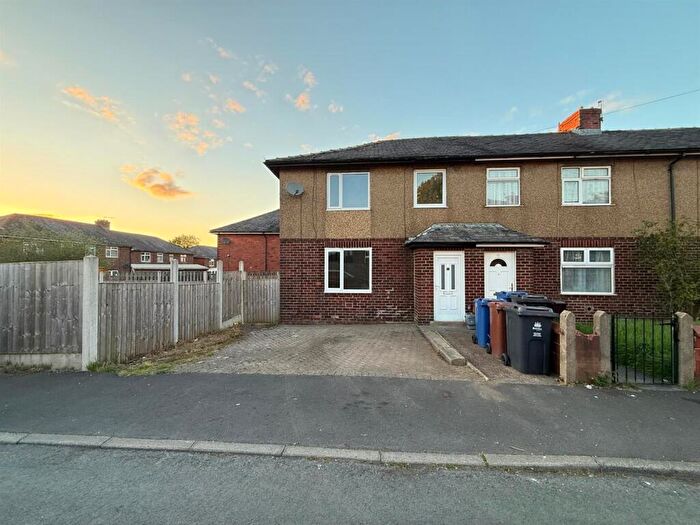 3 Bedroom End Of Terrace House For Sale In Dorset Avenue, Padiham, Burnley, BB12