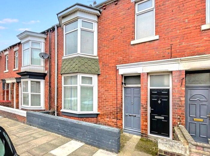 2 Bedroom Flat To Rent In Armstrong Terrace, South Shields, NE33