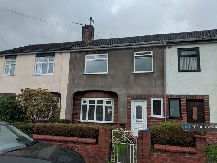 3 Bedroom Terraced House To Rent In Elm Street, Middleton, Manchester, M24