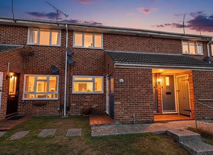 1 Bedroom Flat For Sale In Ealham Close, Willesborough, TN24