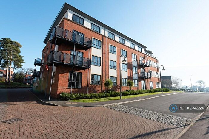 2 Bedroom Flat To Rent In Wallis Square, Farnborough, GU14