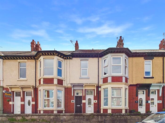 3 Bedroom Apartment For Sale In Eskdale Terrace, Cullercoats, NE30
