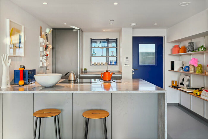 1 Bedroom Flat To Rent In Balfron Tower, St Leonards Road, London, E14