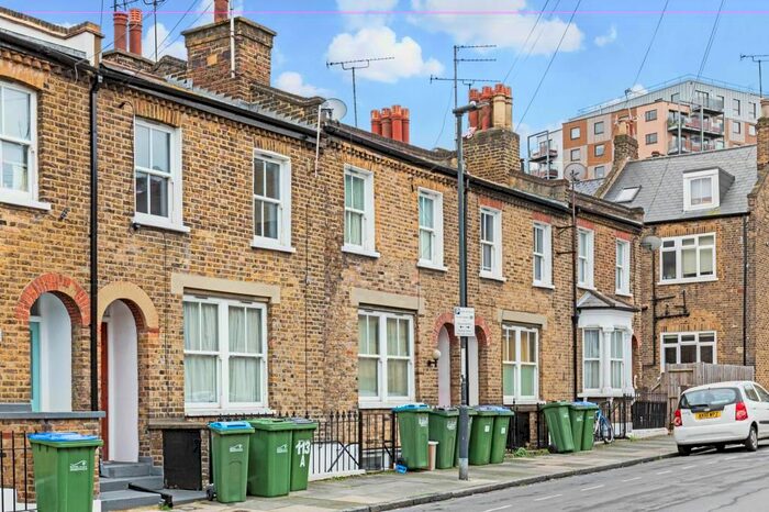 2 Bedroom Flat To Rent In Tuskar Street, London, SE10