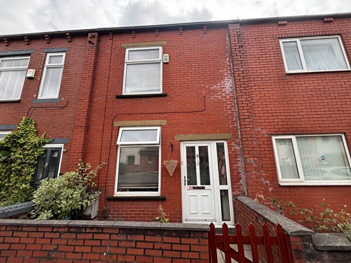 2 Bedroom Terraced House For Sale In Fields New Road, Chadderton, Oldham, OL9