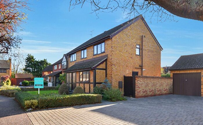 4 Bedroom Detached House For Sale In Swallowcliffe, Bournes Green Catchment, Shoeburyness, Essex, SS3