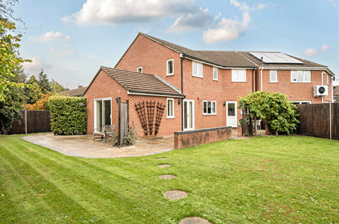 4 Bedroom Detached House For Sale In Calcot Close, Headington, Oxford, OX3