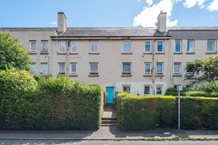 2 Bedroom Flat For Sale In Loganlea Terrace, Edinburgh, EH7