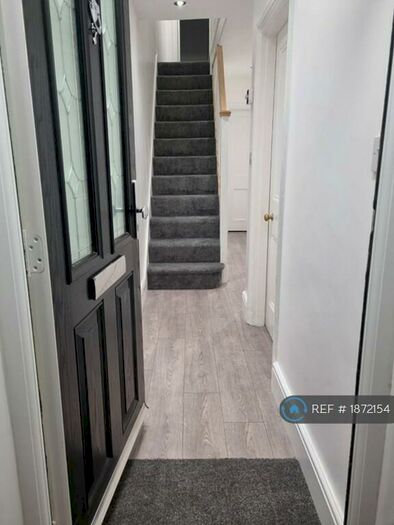 3 Bedroom Terraced House To Rent In Fleet Street, Aylesbury, HP20