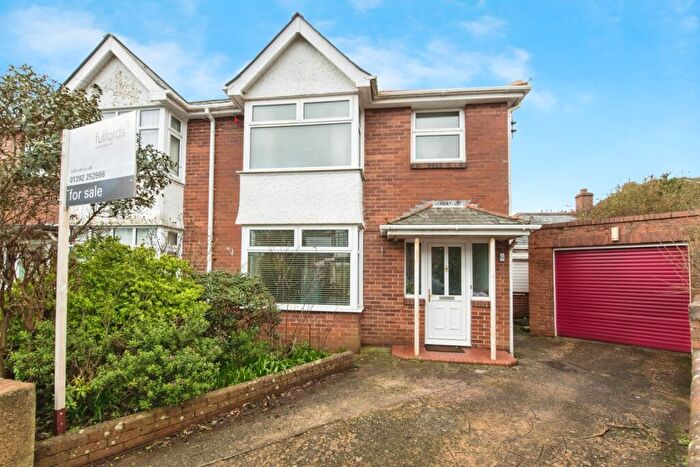 3 Bedroom Semi Detached House For Sale In Broom Close, Exeter, Devon, EX2