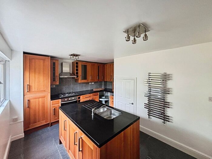 3 Bedroom Terraced House To Rent In Astley Close, Redditch, B98