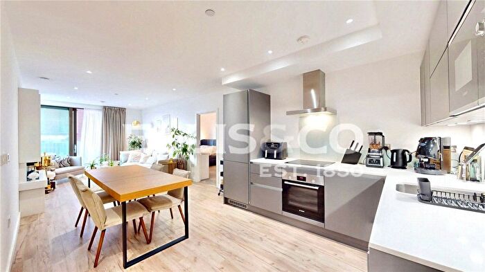 2 Bedroom Flat For Sale In Bakery Walk, Greenford, UB6