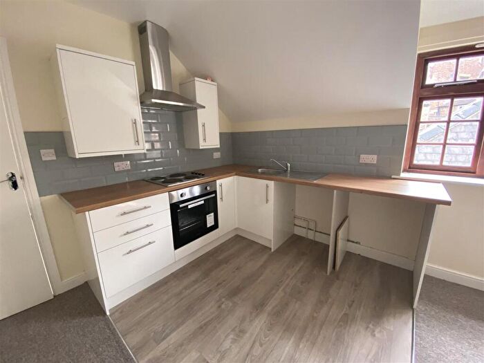 1 Bedroom Flat To Rent In Queen Street, Louth, LN11