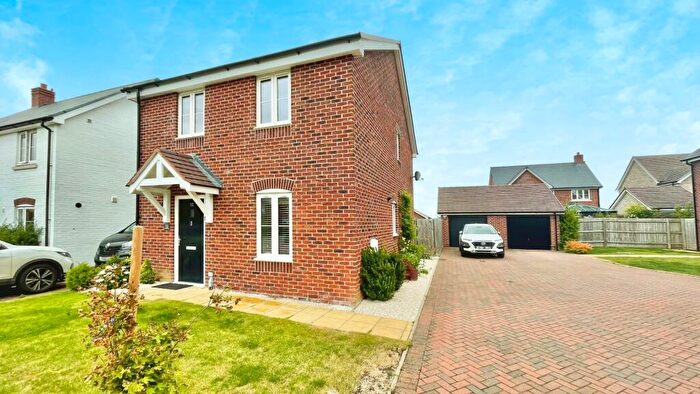 3 Bedroom Detached House For Sale In Perry Orchard, Long Marston, CV37