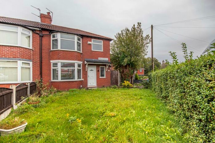 3 Bedroom Semi-Detached House To Rent In Manley Avenue, Swinton, Manchester, M27