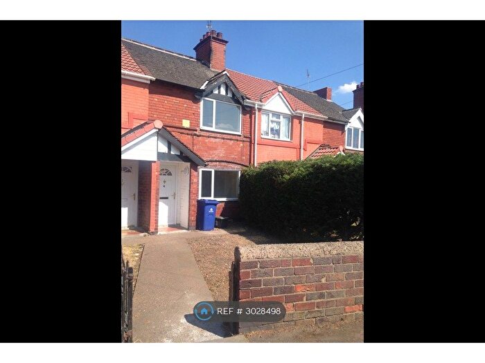 3 Bedroom Terraced House To Rent In King Avenue, New Rossington, Doncaster, DN11