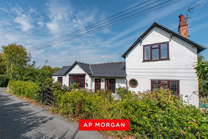 3 Bedroom Cottage For Sale In Woodland Road, Dodford, Bromsgrove, Worcestershire, B61