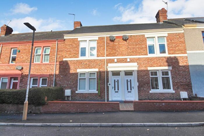 3 Bedroom Terraced House To Rent In Villa Place, Gateshead, Tyne And Wear, NE8