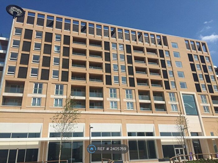 2 Bedroom Flat To Rent In Silvertown Square, London, E16