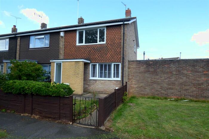 2 Bedroom End Of Terrace House To Rent In Quedgeley, Yate, Bristol, BS37