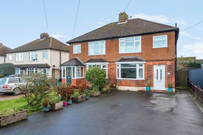 3 Bedroom Semi Detached House For Sale In Teapot Lane, Aylesford, ME20