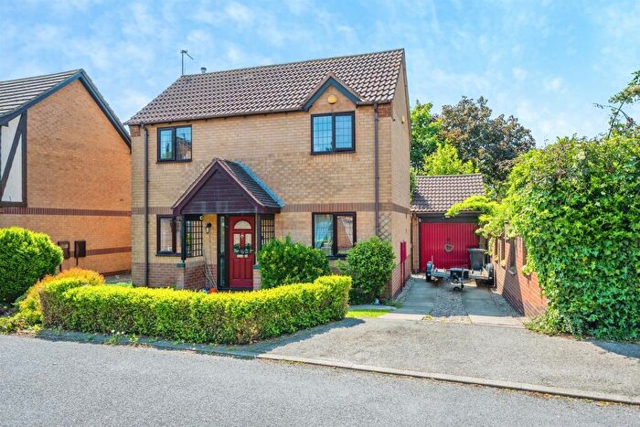 3 Bedroom Detached House For Sale In Mountford Close, Oakwood, Derby, DE21