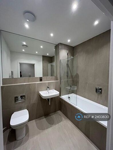 1 Bedroom Flat To Rent In Fox Lane, London, N13